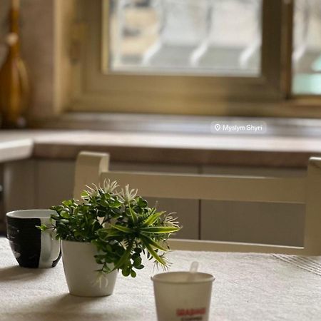 Alle'S M Shyri Studio Apartment Tirana Kültér fotó