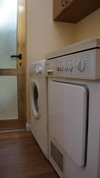 Alle'S M Shyri Studio Apartment Tirana Kültér fotó