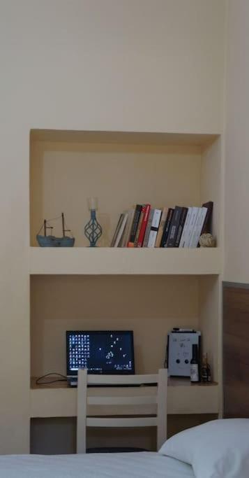 Alle'S M Shyri Studio Apartment Tirana Kültér fotó